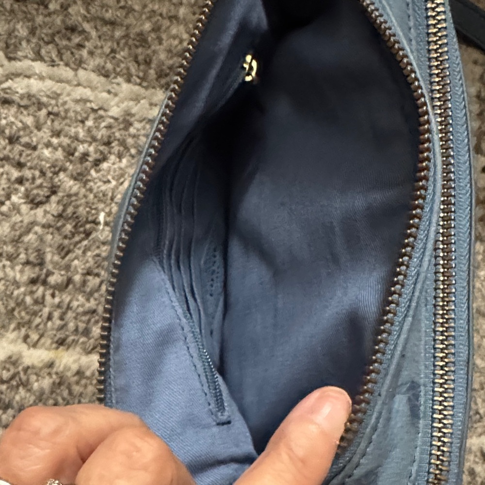 Fossil Oragami Tissue Llama Blue Crossbody Bag - Picture 13 of 13